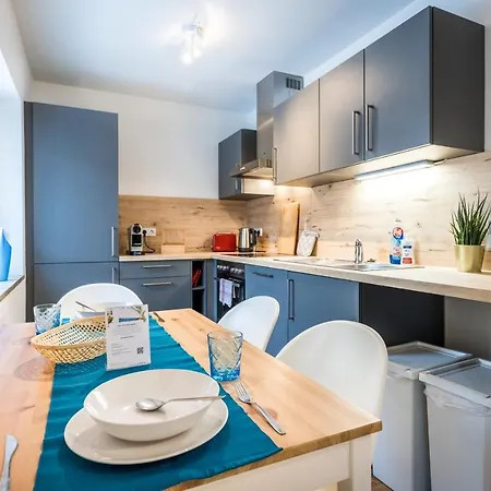 Apartment Bright - Xxl-apartment - 10 Guests - 2 - 2 Kitchen - 2 Parking